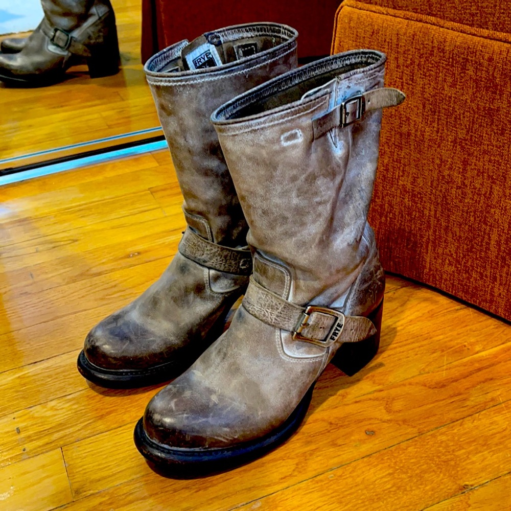 Frye Vera Short Boot, Size 6.5